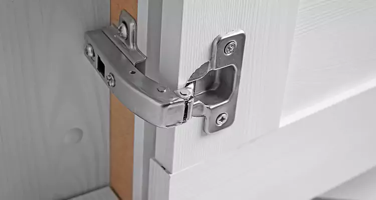 Shower Door Hinge Replacement in Jupiter, FL