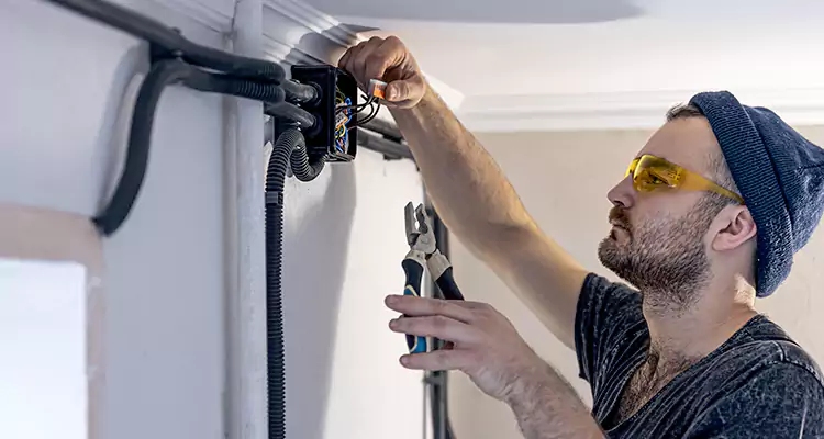 Garage Door Opener Cable Repair in Jupiter, FL