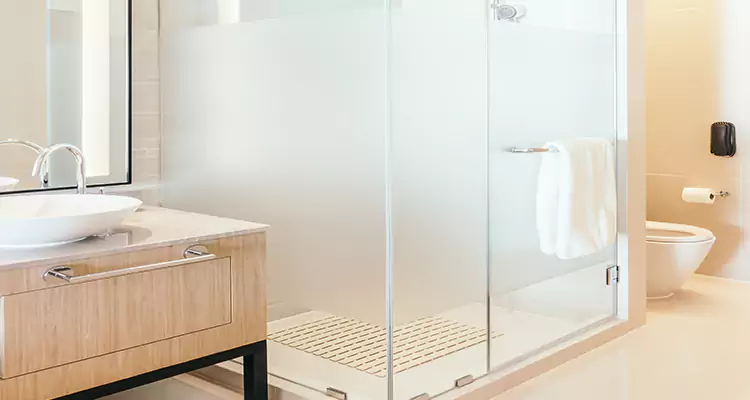 Expert Shower Door Fix and Repair in Jupiter, FL