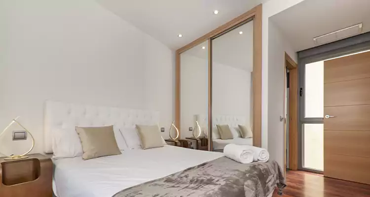 Sliding Wardrobe Door Mirror Replacement in Jupiter, FL